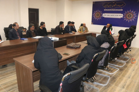 کارگاه "صادرات و بازاریابی در بحران اقتصادی" در مرکز جهاددانشگاهی اراک برگزار شد.