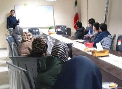 کارگاه آموزشی"تولید چیپس میوه خانگی" در خانه جوان اراک برگزار شد