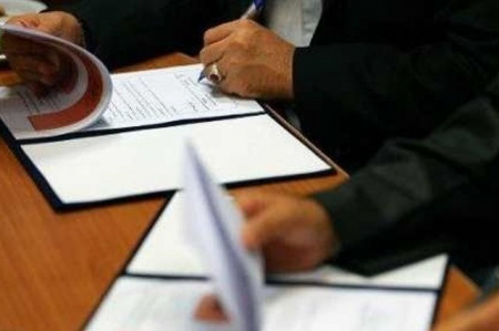 انعقاد قرارداد افکارسنجی با شرکت پتروشیمی شازند
