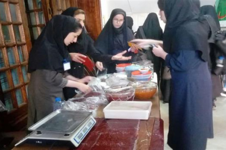 برپایی نمایشگاه صنایع دستی در دانشگاه اراک