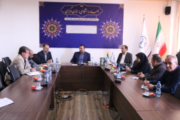 دومین نشست هماندیشی جشنواره گیاهان دارویی و صنایع وابسته در خنداب/جهاددانشگاهی استان مرکزی