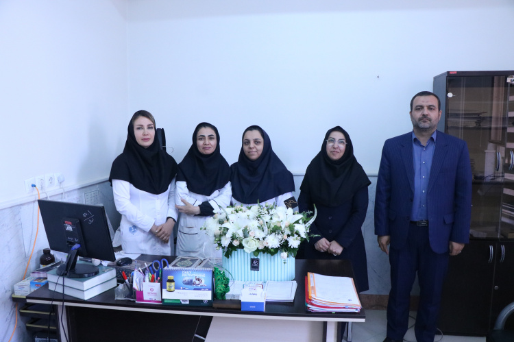 تجلیل از ماماهای مرکز فوق‌تخصصی درمان ناباروری جهاددانشگاهی استان مرکزی