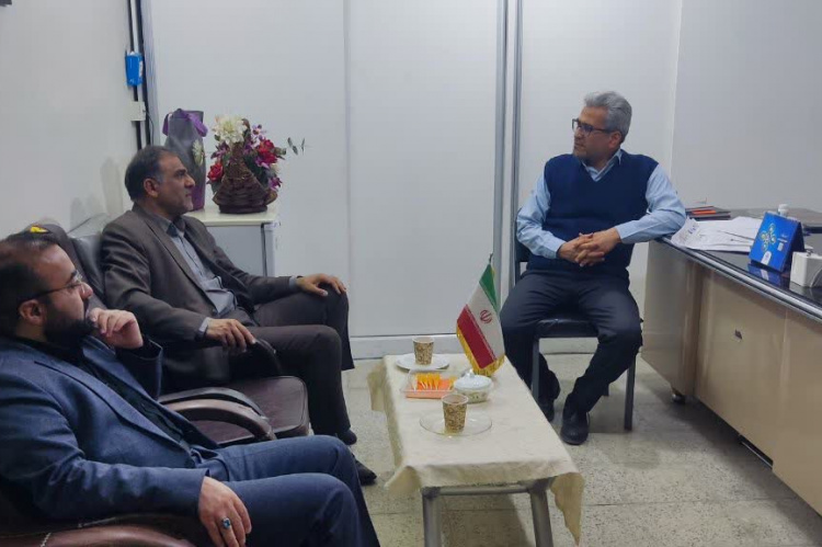 بررسی راهکارهای حضور حداکثری دانشجویان در مسابقات ملی مناظره دانشجویی استان مرکزی