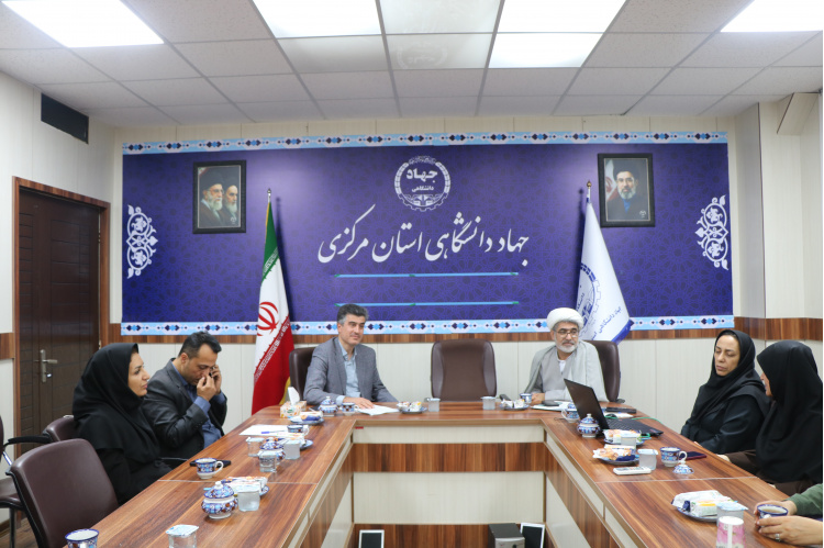 رئیس نهاد نمایندگی مقام معظم رهبری در دانشگاه‌های استان مرکزی از جهاددانشگاهی بازدید کرد