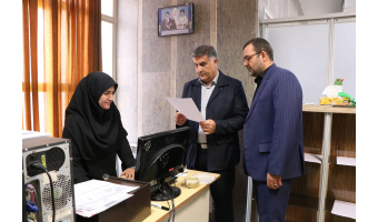 بازدید مدیرکل دفتر امور شهری استانداری مرکزی از روند ارزیابی پذیرفته‌شدگان آزمون استخدامی آتش نشانی در جهاددانشگاهی