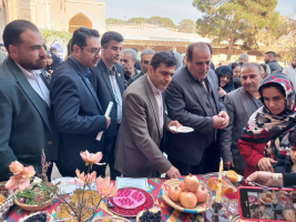 چهارمین جشنواره غذاى ساوه با مشارکت اقوام ایرانى برگزار شد