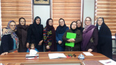 برگزاری نشست توجیهی بازاریابی جاجیم بافی در راستای طرح ملی زنان سرپرست خانوار در استان مرکزی
